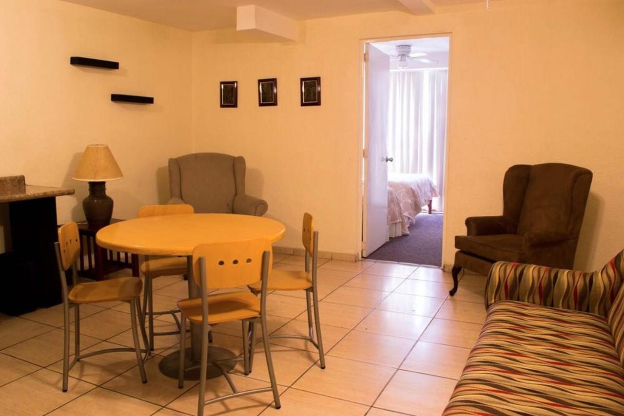 Hotel Rincon Real Suites Durango Exterior foto